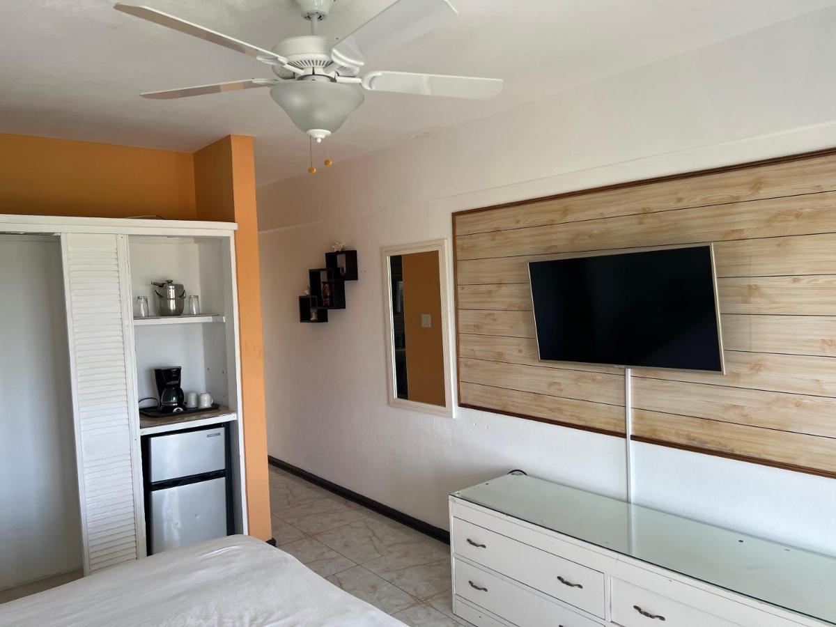 Match Resort Port Antonio Bagian luar foto