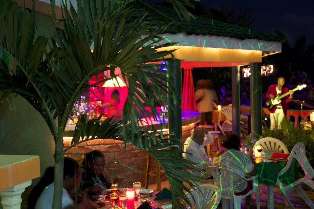 Match Resort Port Antonio Bagian luar foto
