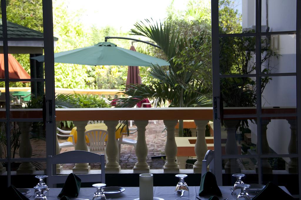 Match Resort Port Antonio Bagian luar foto